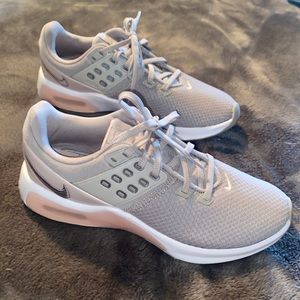 Nike women’s 7.5